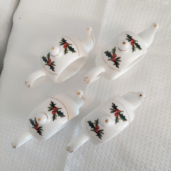 Cup of Christmas Tea Napkin Rings Holders Holly Berry Teapot Shape Bone China - Picture 4 of 11